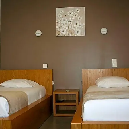 Hotel De La Gare 2*